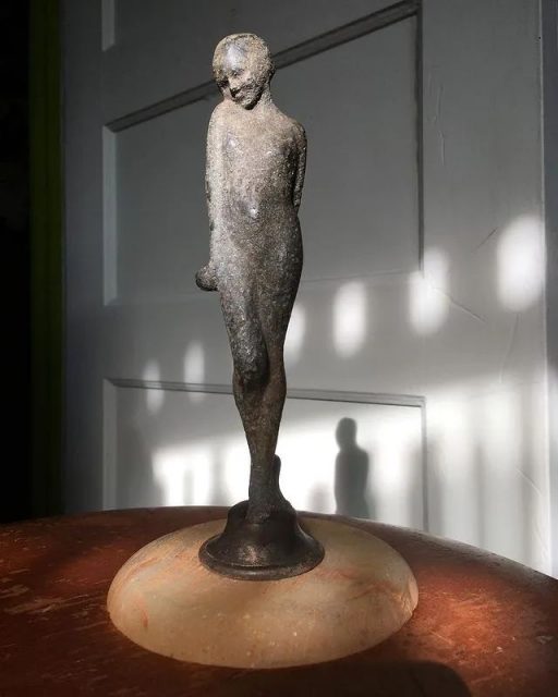 全世界最孤独的男人，凌晨3点出门捡垃圾，却让80万人大呼羡慕：“理想的生活！”