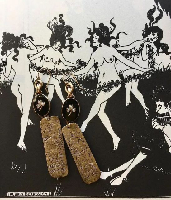 全世界最孤独的男人，凌晨3点出门捡垃圾，却让80万人大呼羡慕：“理想的生活！”