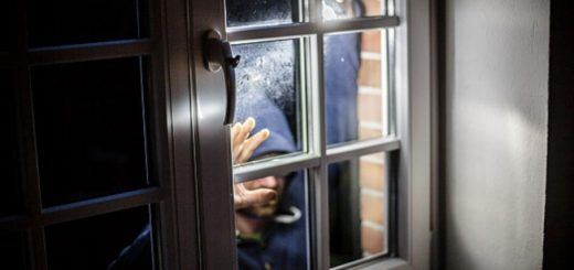 出远门时，一些方法可以避免让住家遭到小偷觊觎。(Getty Images)