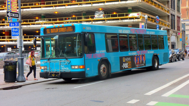 车轮上的美国 公共交通是这样的 车轮上的美国 公共交通是这样的