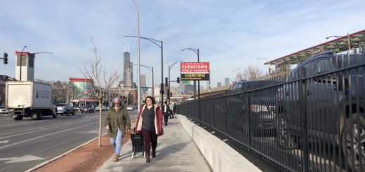 受伊州新政影响中国城公共停车场涨价