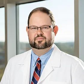 悲剧！公司开会 一同事疯狂咳嗽 5娃爸爸惨遭传染 住进ICU 一辈子被毁！