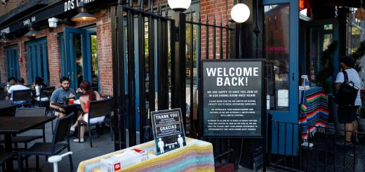 纽约市餐馆户外用餐或永久化 市议会推动立法