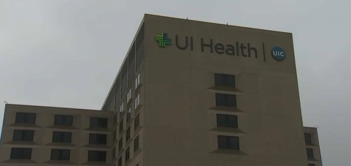 今天，800多名护士在芝加哥伊利诺斯大学医院举行罢工