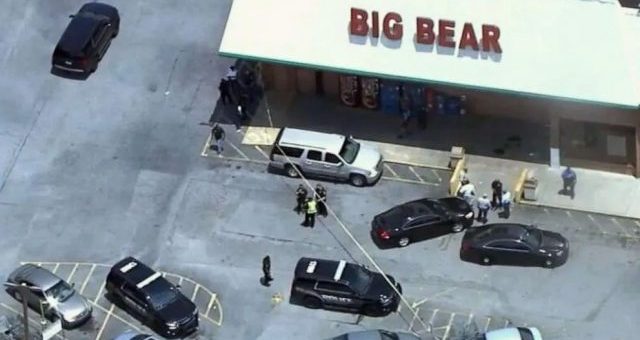 人性沦丧! 只因一个口罩 超市收银遭爆头身亡 枪手疯狂开枪 多人受伤!