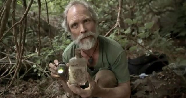 全世界最孤独的男人，凌晨3点出门捡垃圾，却让80万人大呼羡慕：“理想的生活！”