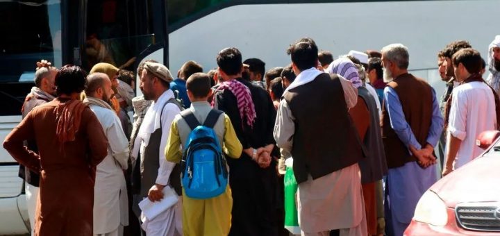 喀布尔恐袭已致200阿富汗人死 仍有大批人试图逃离 拜登要让袭击者"消失"