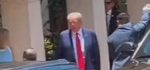 突发！川普自首，不认罪！